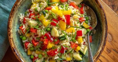 Reissalat mit Gemüse Reissalat mit Gemüse