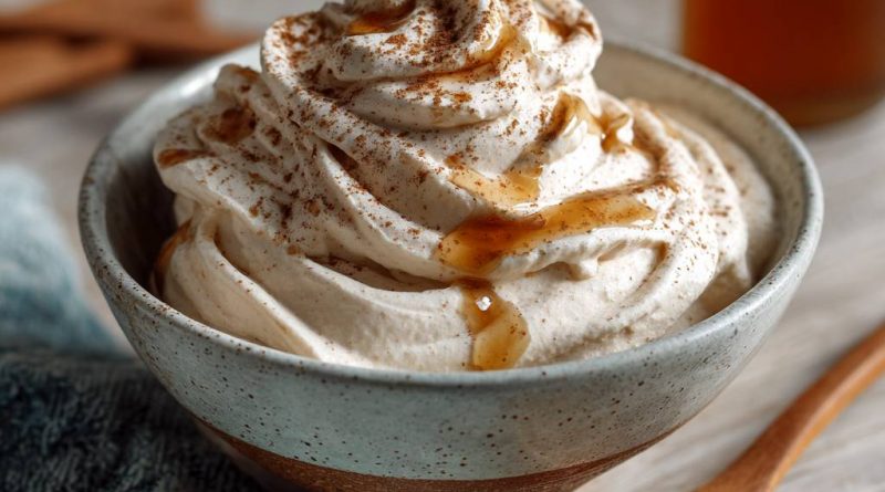 Zimt-Ahornsirup-Sahne
