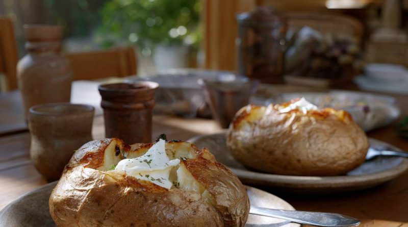 Airfryer Backkartoffeln – außen knusprig, innen butterweich Airfryer-Backkartoffeln