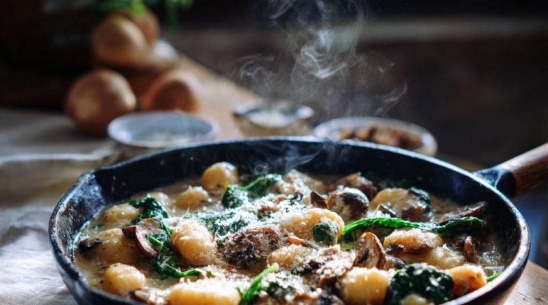 Gnocchi mit Pilzen und Spinat