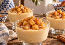 Apfel-Zimt-Pudding mit Butteräpfeln in Dessertgläsern