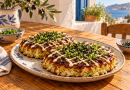 Japanische Okonomiyaki – einfache Kohl-Pancakes in einer rustikalen griechischen Küchenatmosphäre